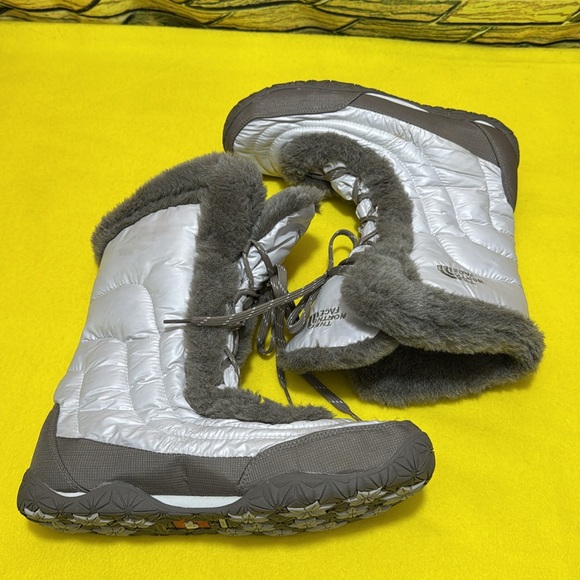 North Face winter boots - Picture 4 of 10
